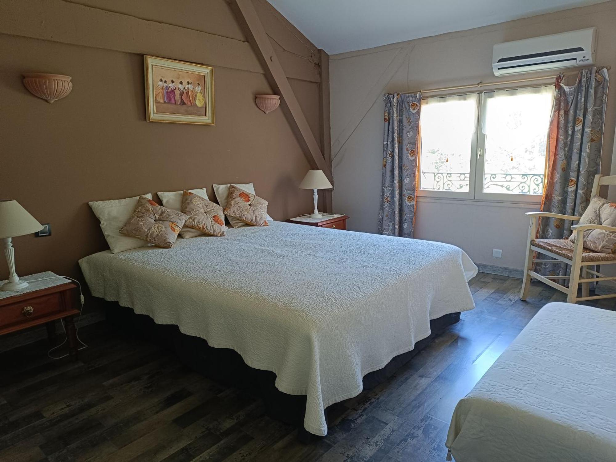 Hotel La Banastiere Vedène Pokój zdjęcie